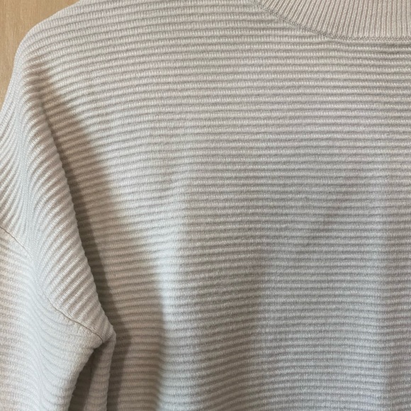 Ribbed white sweater - Picture 3 of 3